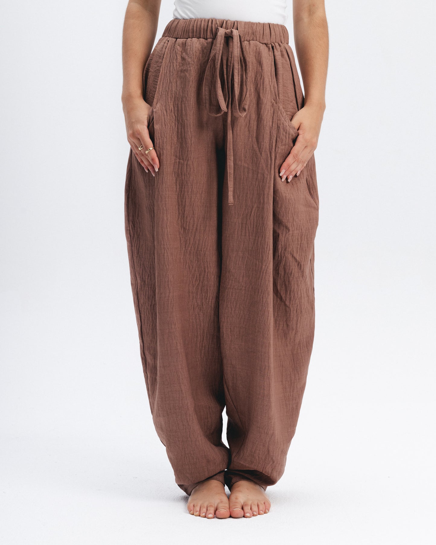 Ballon Linen-Blend Pants in Brown