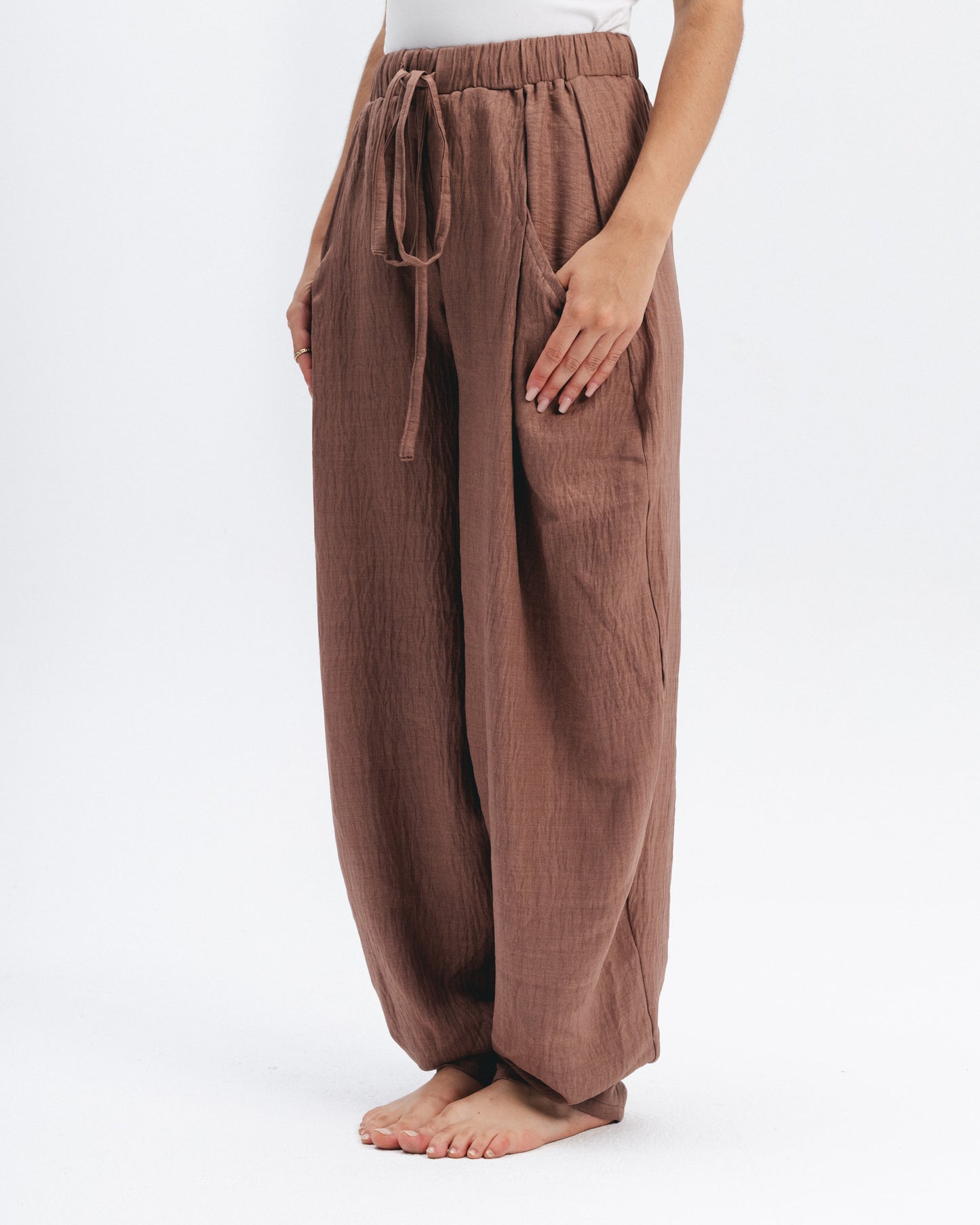 Ballon Linen-Blend Pants in Brown