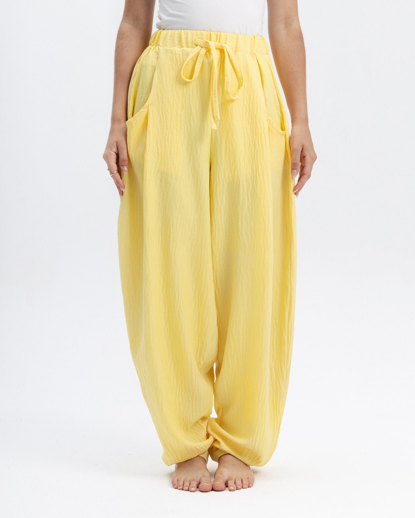 Ballon Linen-Blend Pants in Yellow
