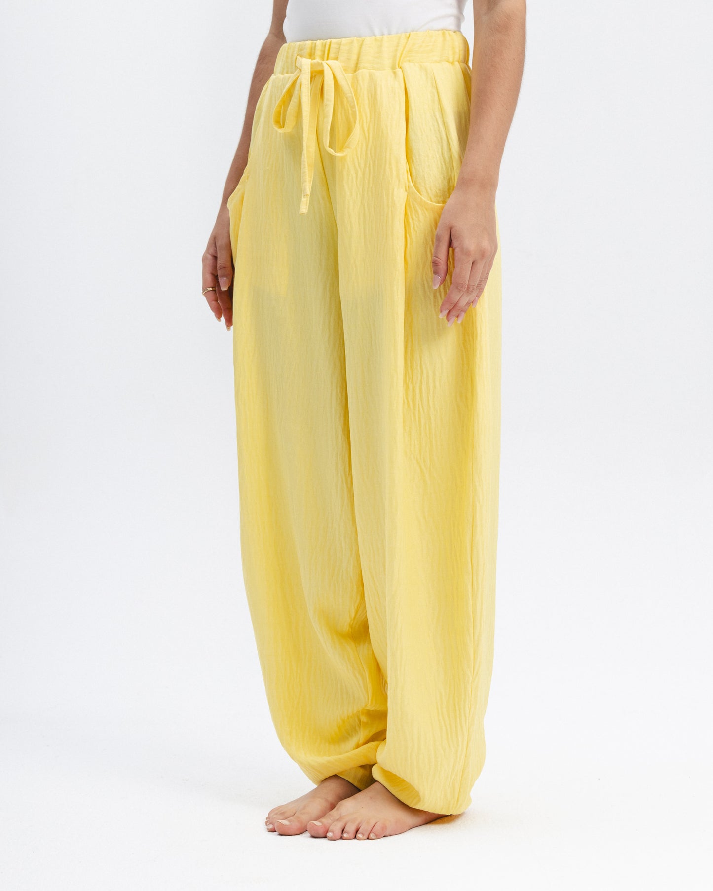 Ballon Linen-Blend Pants in Yellow
