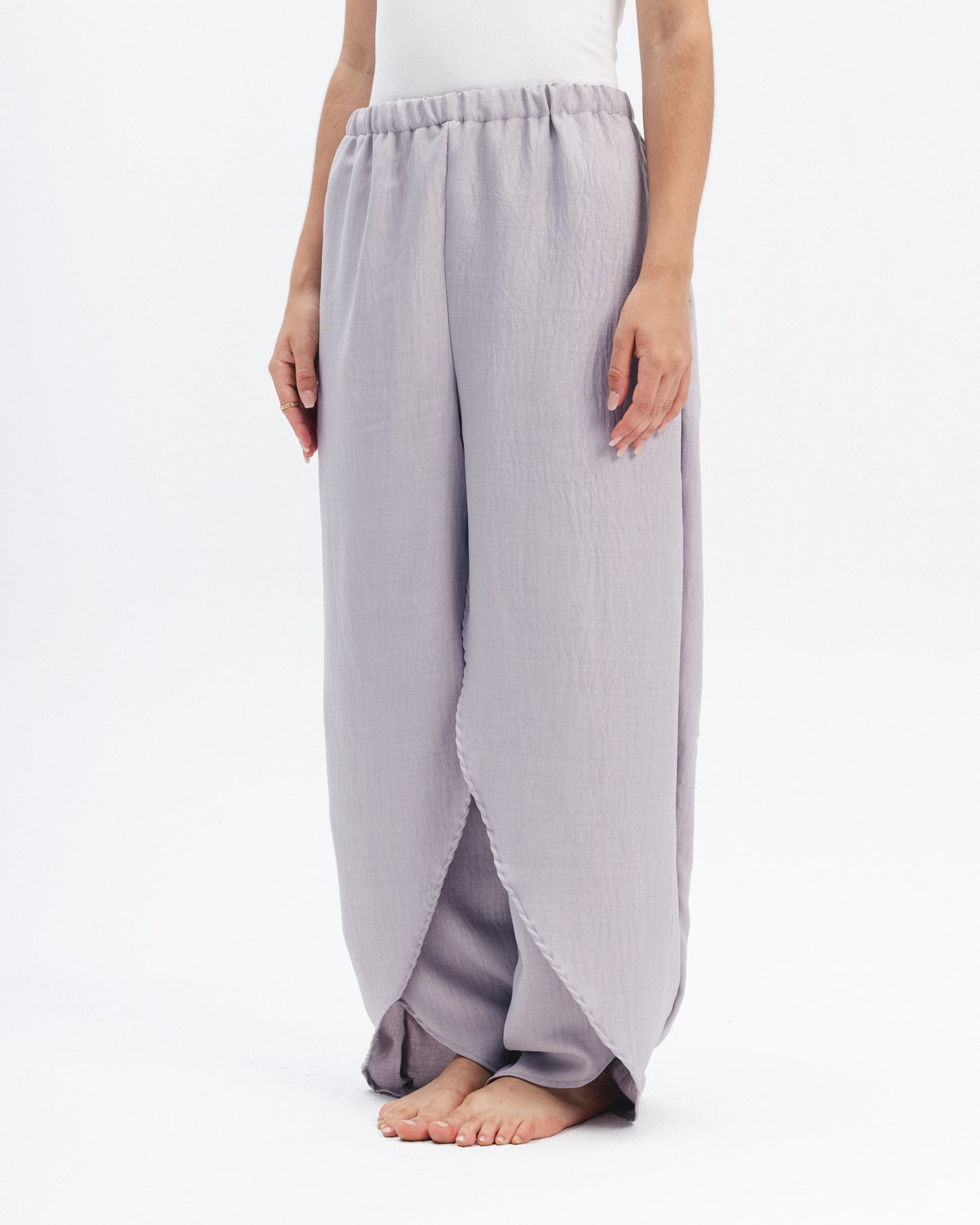 Layered Linen-Blend Pants in Grey