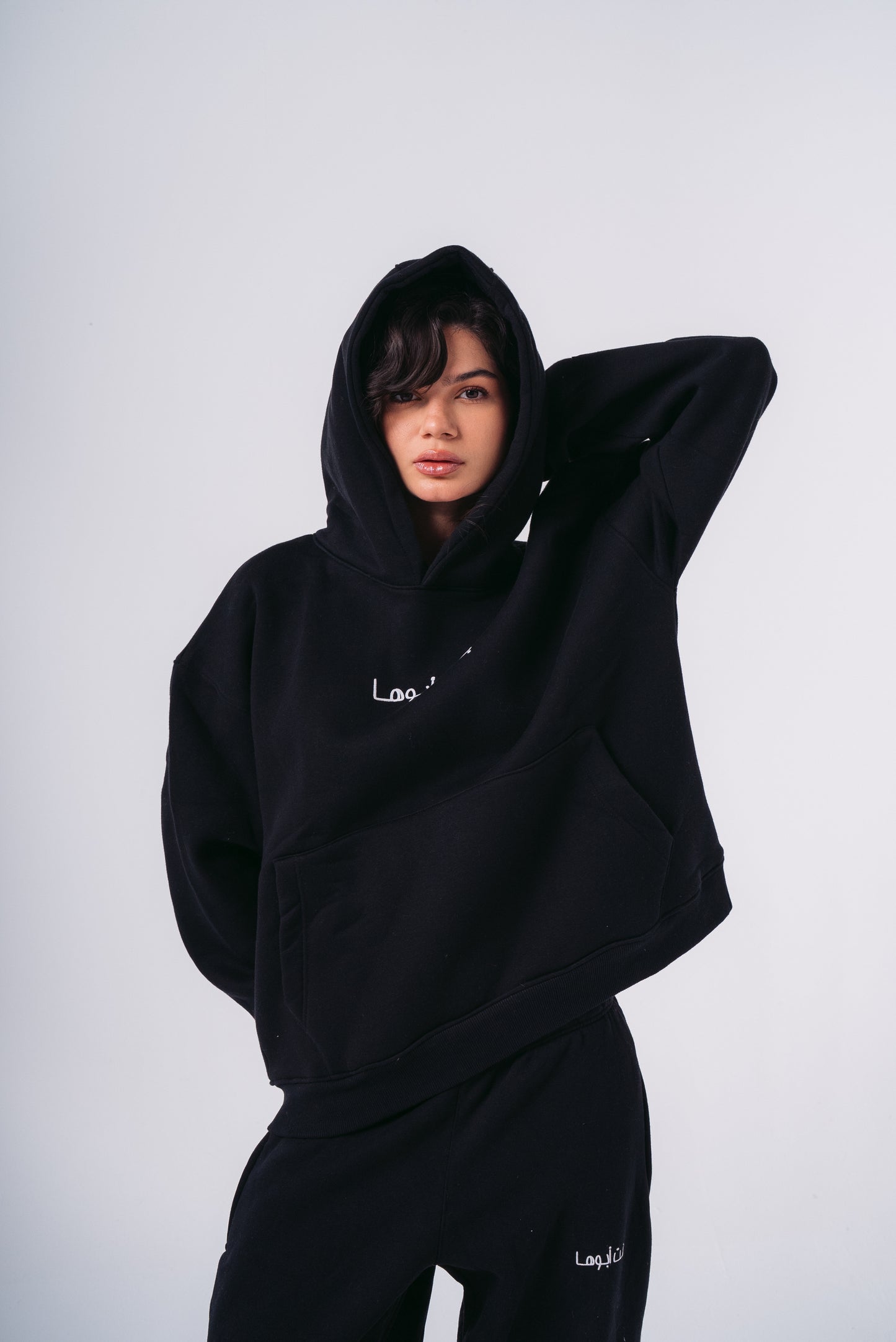 Basic Bent Abouha Hoodie in Black