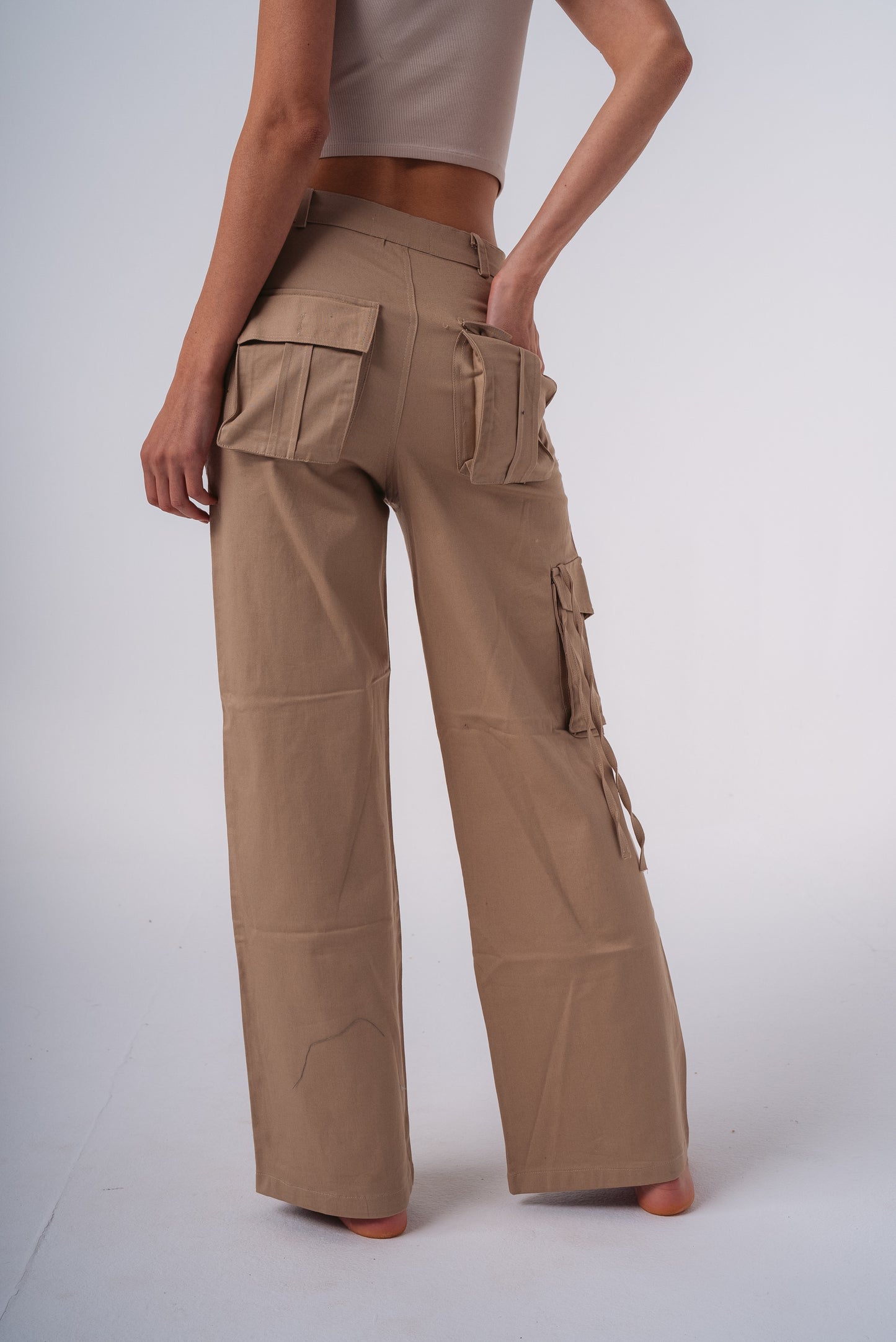 8 Pockets Cargo Pants in Beige